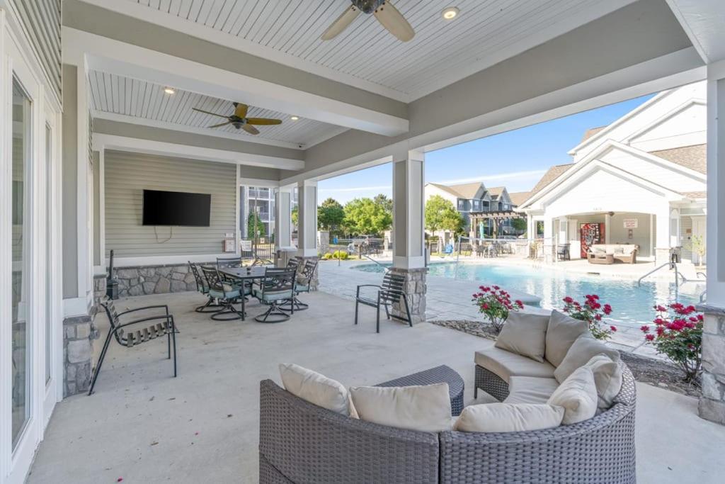 Viagem Perfect 1Br With Balcony Pool And Gym Apartment Myrtle Beach Exterior photo